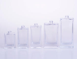 30ml 40ml 60ml 100ml Customized Flat Square  Shaped Glass Perfume Bottle 