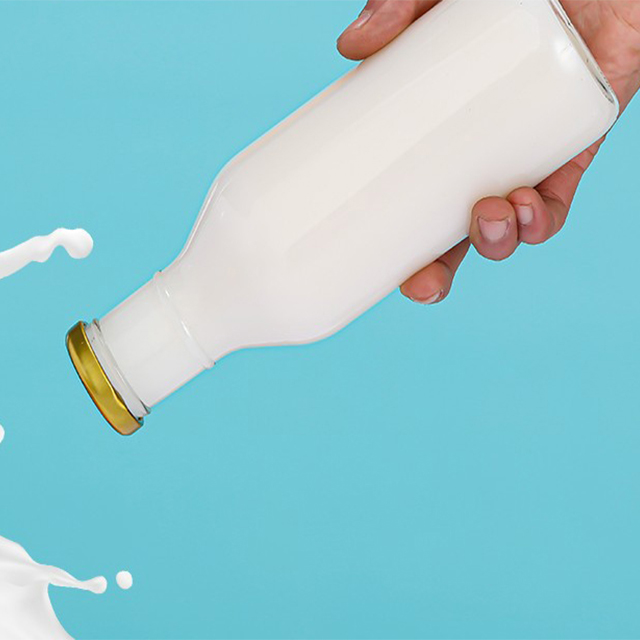 250ml Round Glass Milk Drink Juice Bottle with Lid