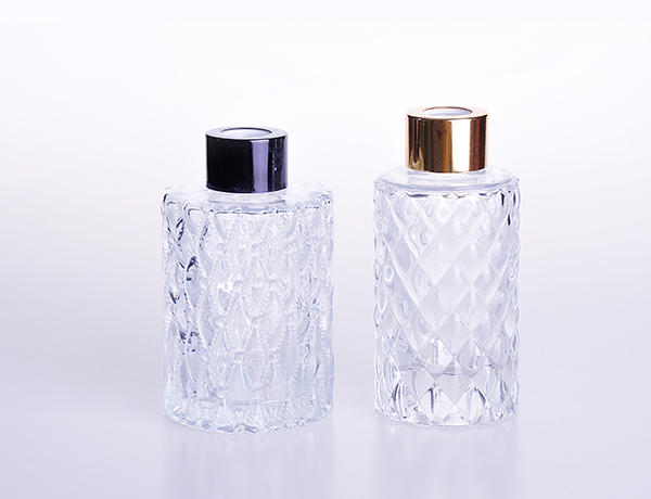 Clear Glass Perfume Reed Diffuser Bottle with Rattan