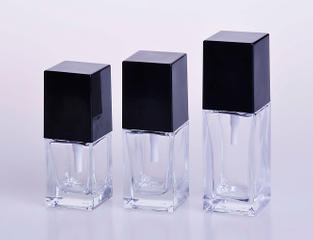 Good Quality Clear Glass Lotion Bottle with Silver Caps in Square Shap 15ml 20ml 30ml 