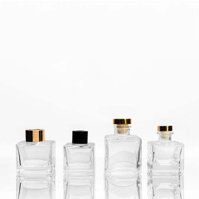 50ml 100ml 150ml 200ml Clear Square Glass Aromatherapy Bottle with Lid